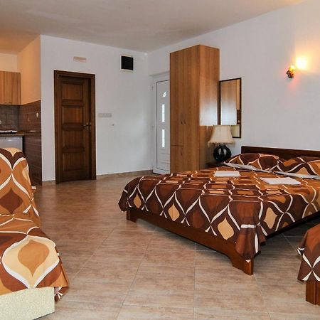 Apartments Samardzic ติวัต ภายนอก รูปภาพ