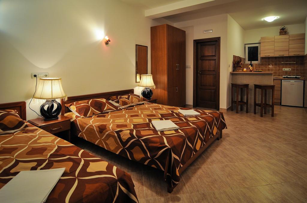 Apartments Samardzic ติวัต ภายนอก รูปภาพ