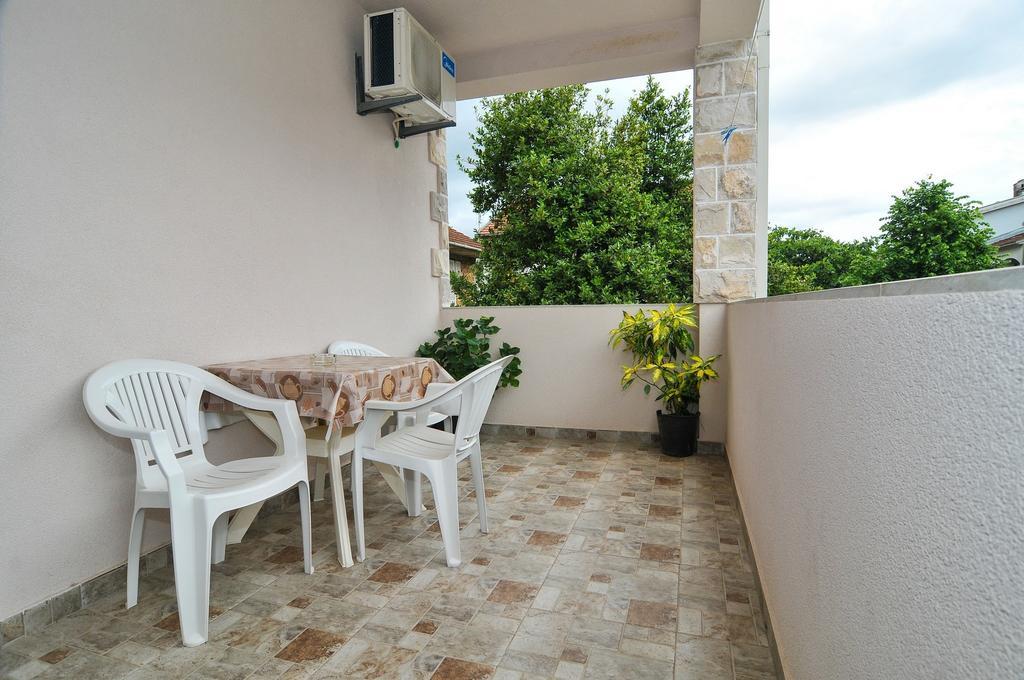 Apartments Samardzic ติวัต ภายนอก รูปภาพ