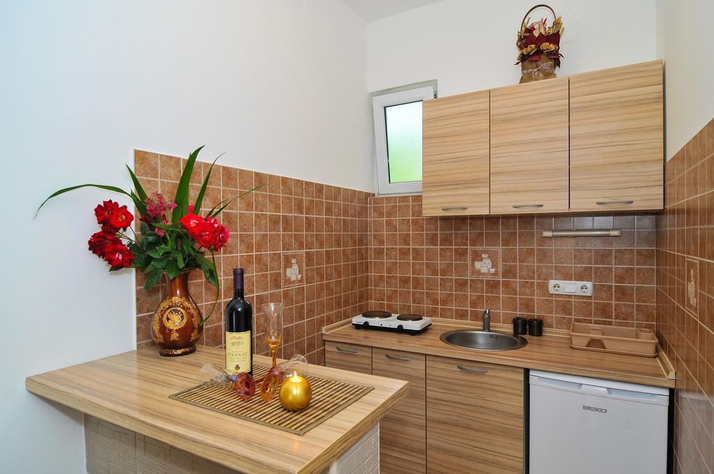 Apartments Samardzic ติวัต ภายนอก รูปภาพ