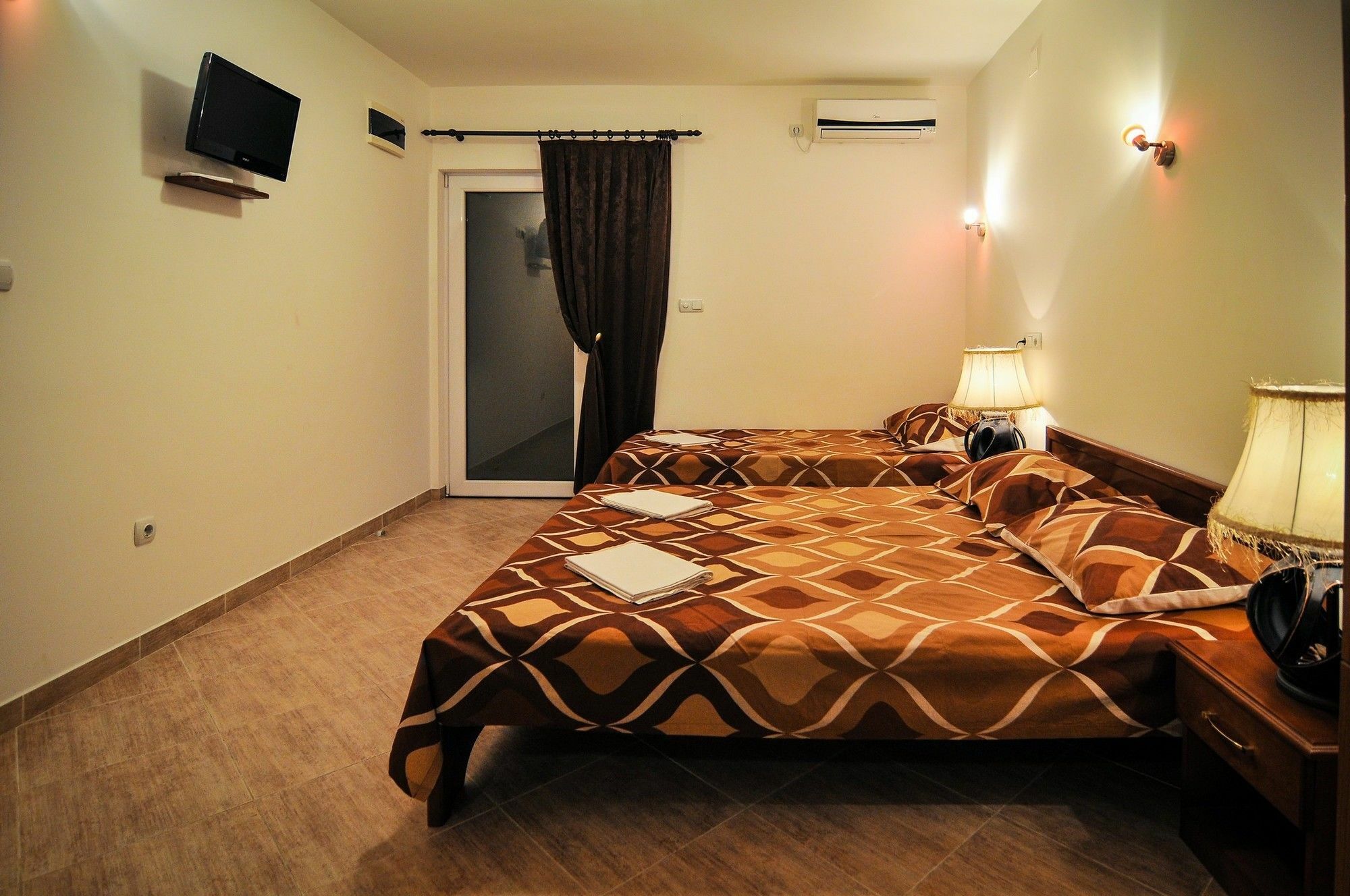 Apartments Samardzic ติวัต ภายนอก รูปภาพ
