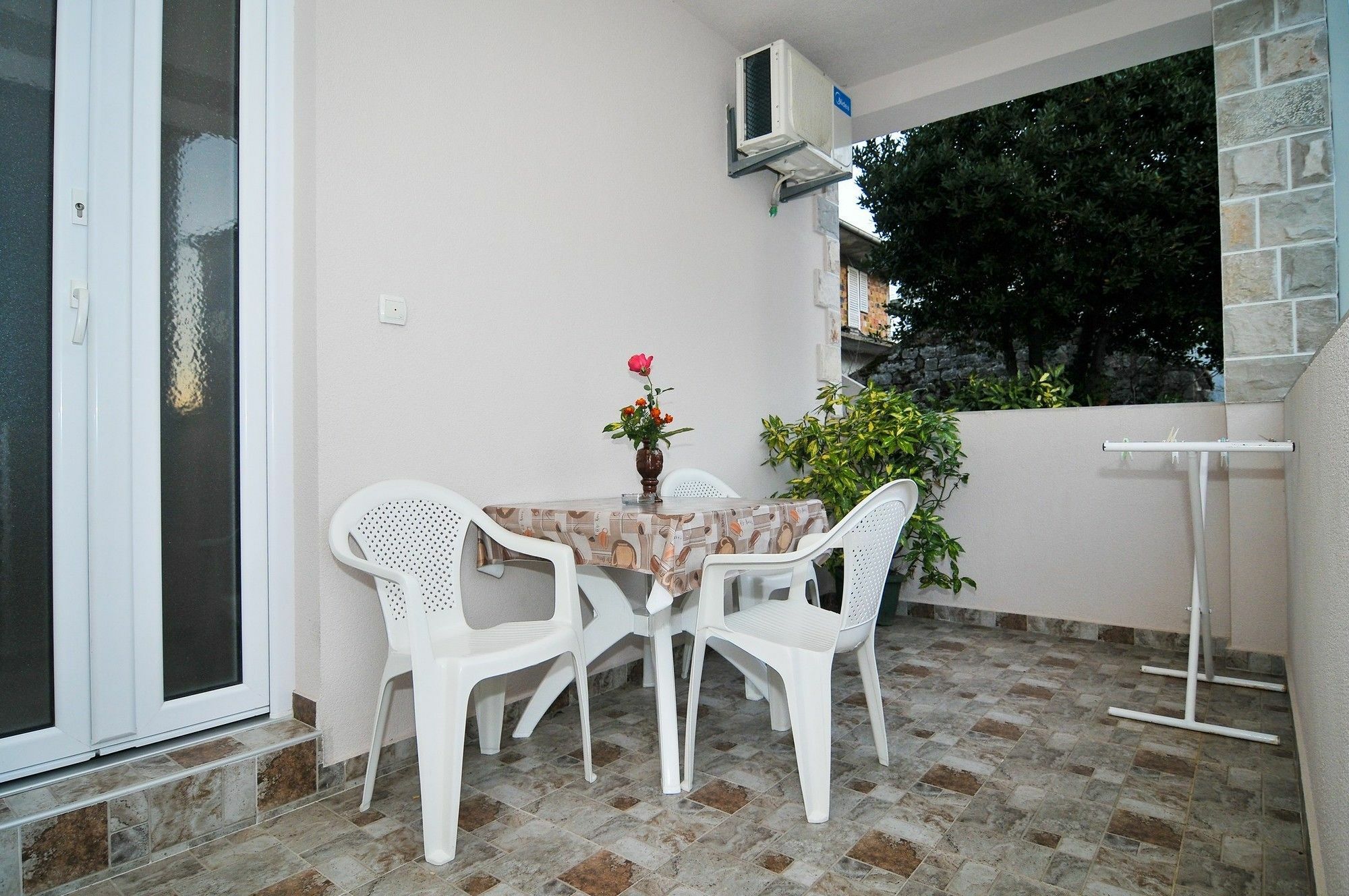 Apartments Samardzic ติวัต ภายนอก รูปภาพ