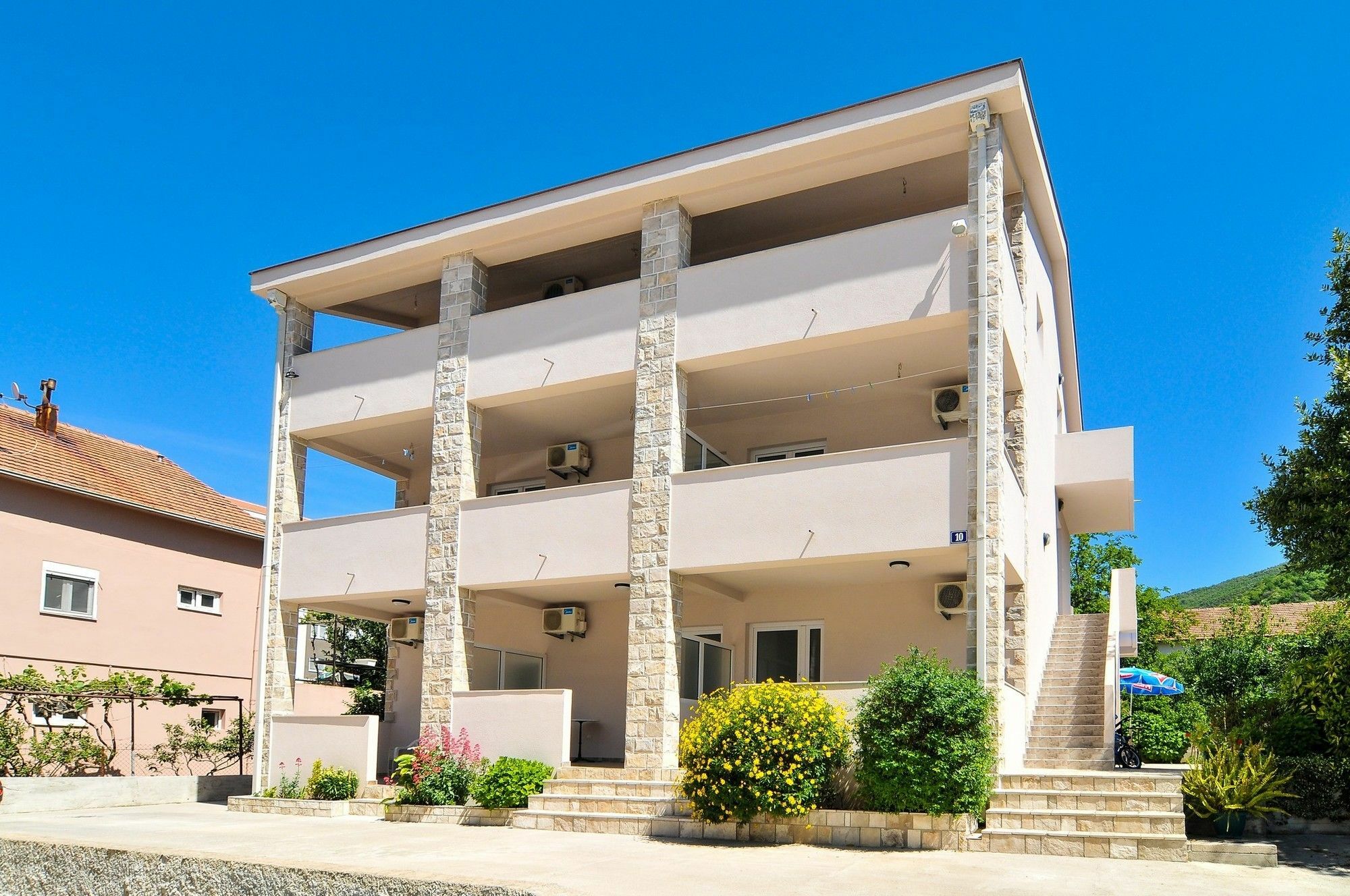 Apartments Samardzic ติวัต ภายนอก รูปภาพ